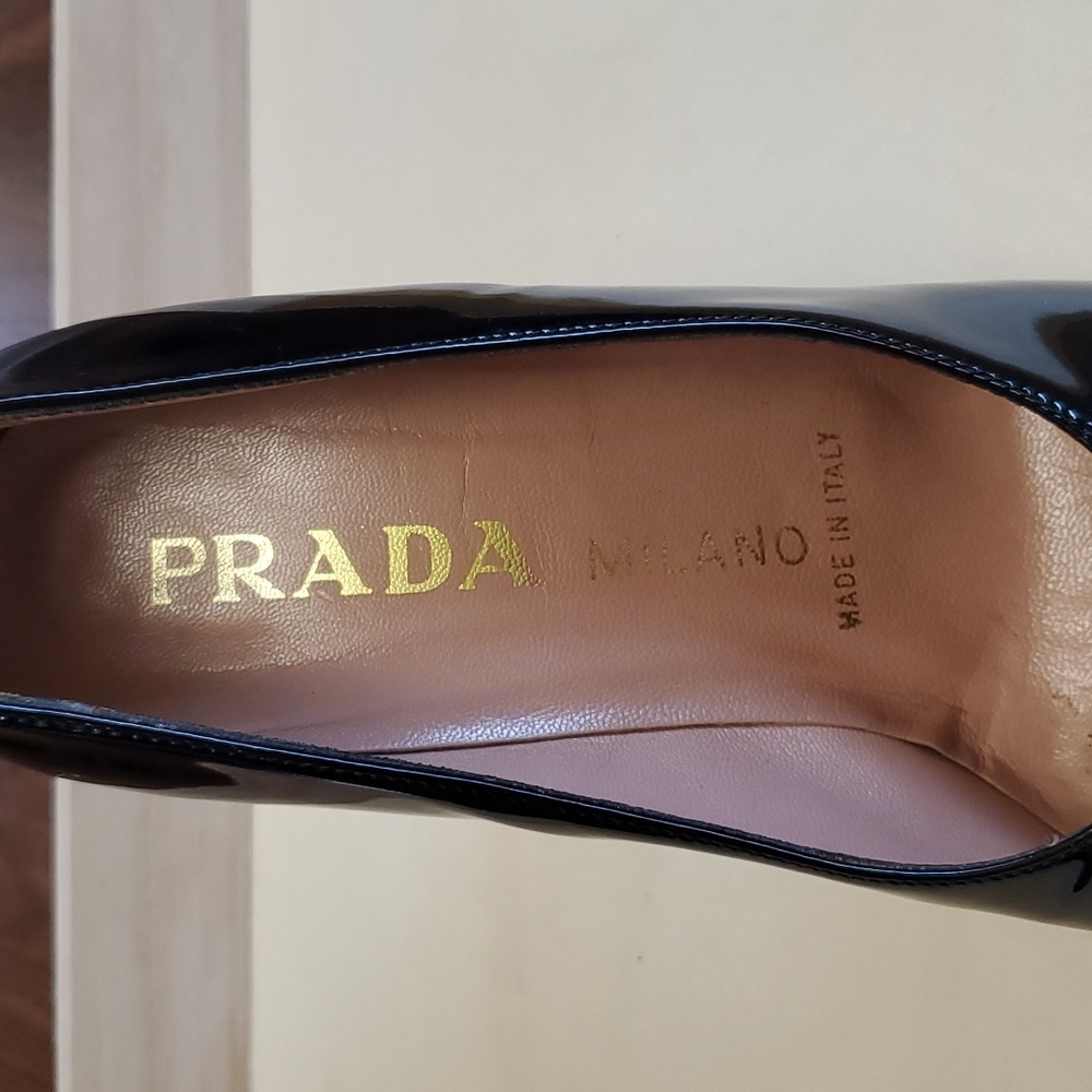 PRADA vintage patent leather heels - Picture 6 of 9